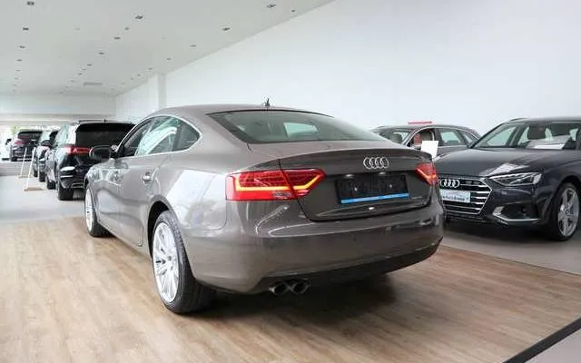 Audi A5 SPORTBACK 2.0TDI 6V*SLECHTS 88.000KMS*NIEUWSTAAT ! Image 8