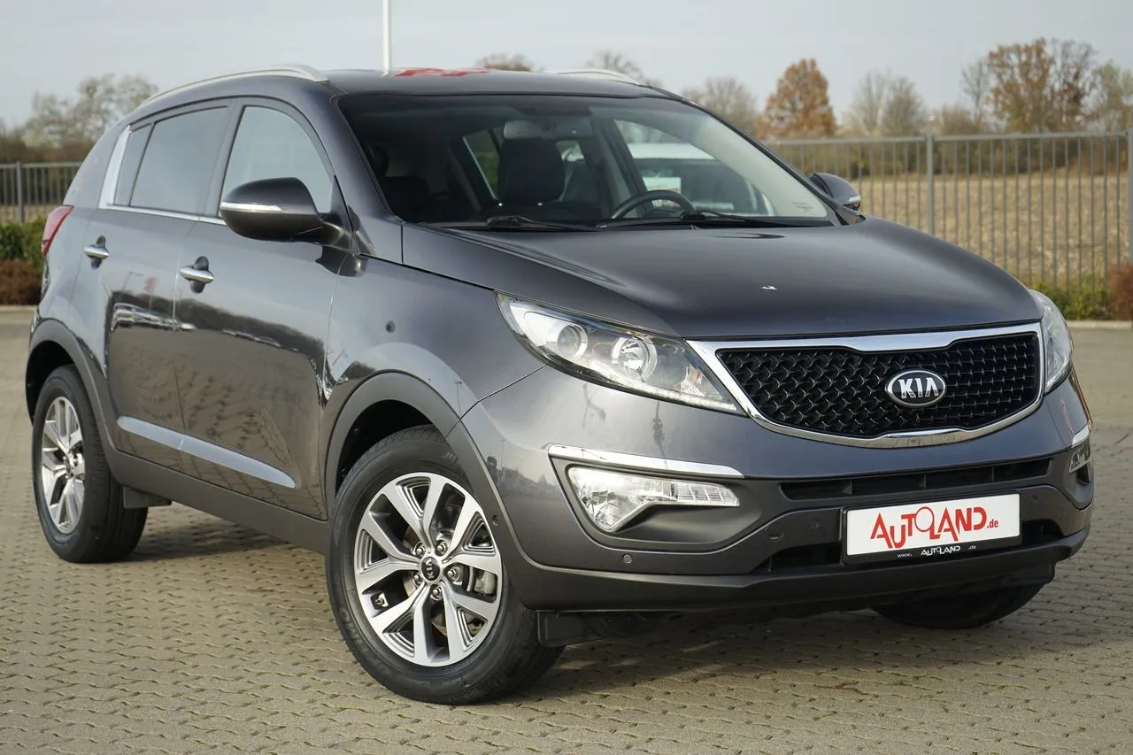 Kia Sportage 1.7 CRDi Dream Team 2WD...  Image 6