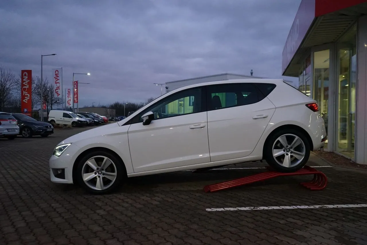 Seat Leon 1.4 TSI FR 2-Zonen-Klima...  Image 3